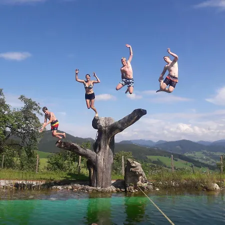 Bioferienhof Brueckler Фермерский дом Laussa