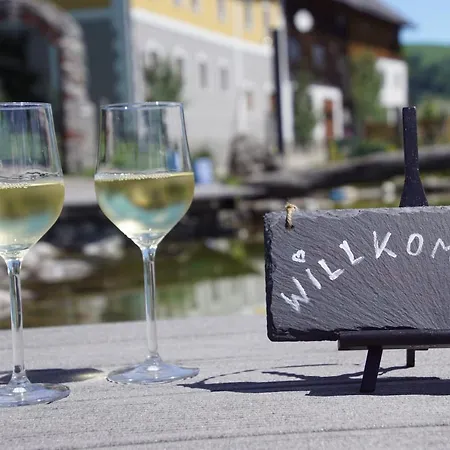 Bioferienhof Brueckler * Laussa