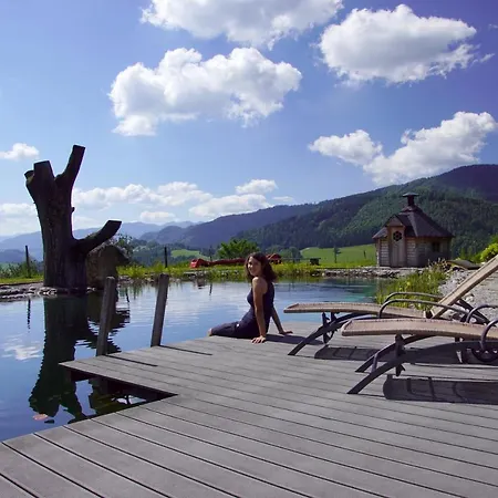 Bioferienhof Brueckler בית חווה